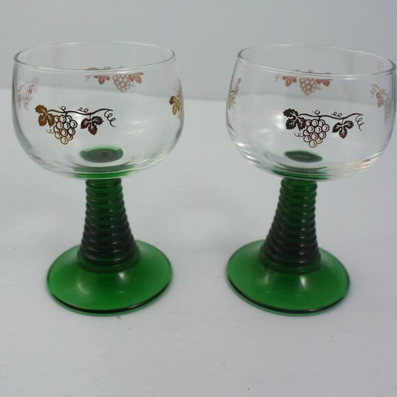 Vintage Luminarc "Beehive" Wine Glasses Gold Grapes Green Stem & Base EUC - Picture 1 of 7